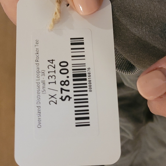 NWT Oversized Rocker tee Distressed Look - Picture 3 of 6